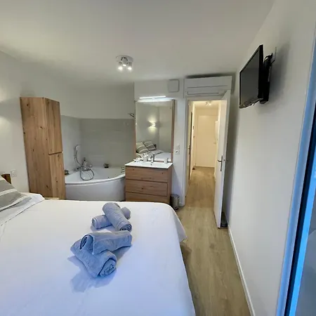 Bergerie Renove Clim Balneo Piscine Jardin Mediterraneen Apartment *