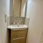 Apartment Bergerie Entierement Renove Prestations Premium Baignoire Balneo Clim Vue Piscine Et Parc Hyeres