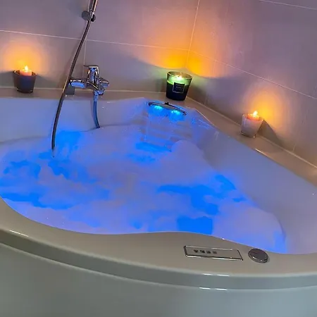 Apartment Bergerie Plage 5 Personnes Renove Avec Climatisation Et Bain A Remous