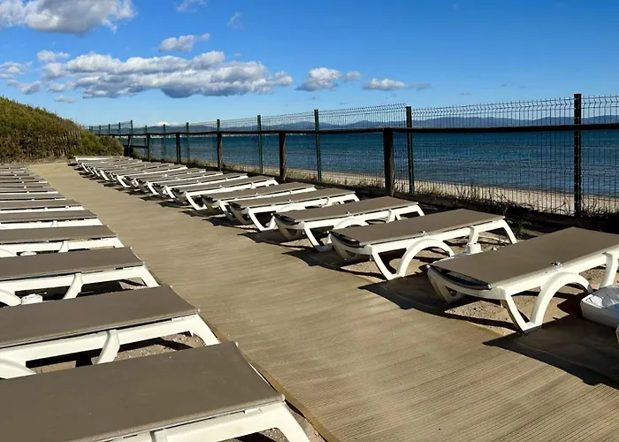 Bergerie Plage Entierement Renove Prestations Premium Baignoire Balneo Clim Vue Piscine Et Parc Lejlighed Hyères