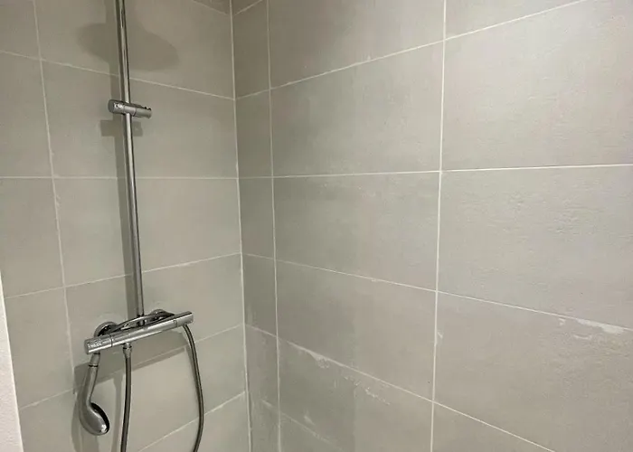 Bergerie Plage Entierement Renove Prestations Premium Baignoire Balneo Clim Vue Piscine Et Parc Lejlighed Hyères